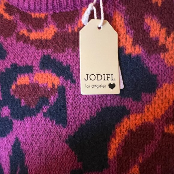 NWT Women's Jodiful Rose Design Magenta Sweater - Size Small - Picture 3 of 4